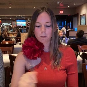 Meet your Posher, Nicole